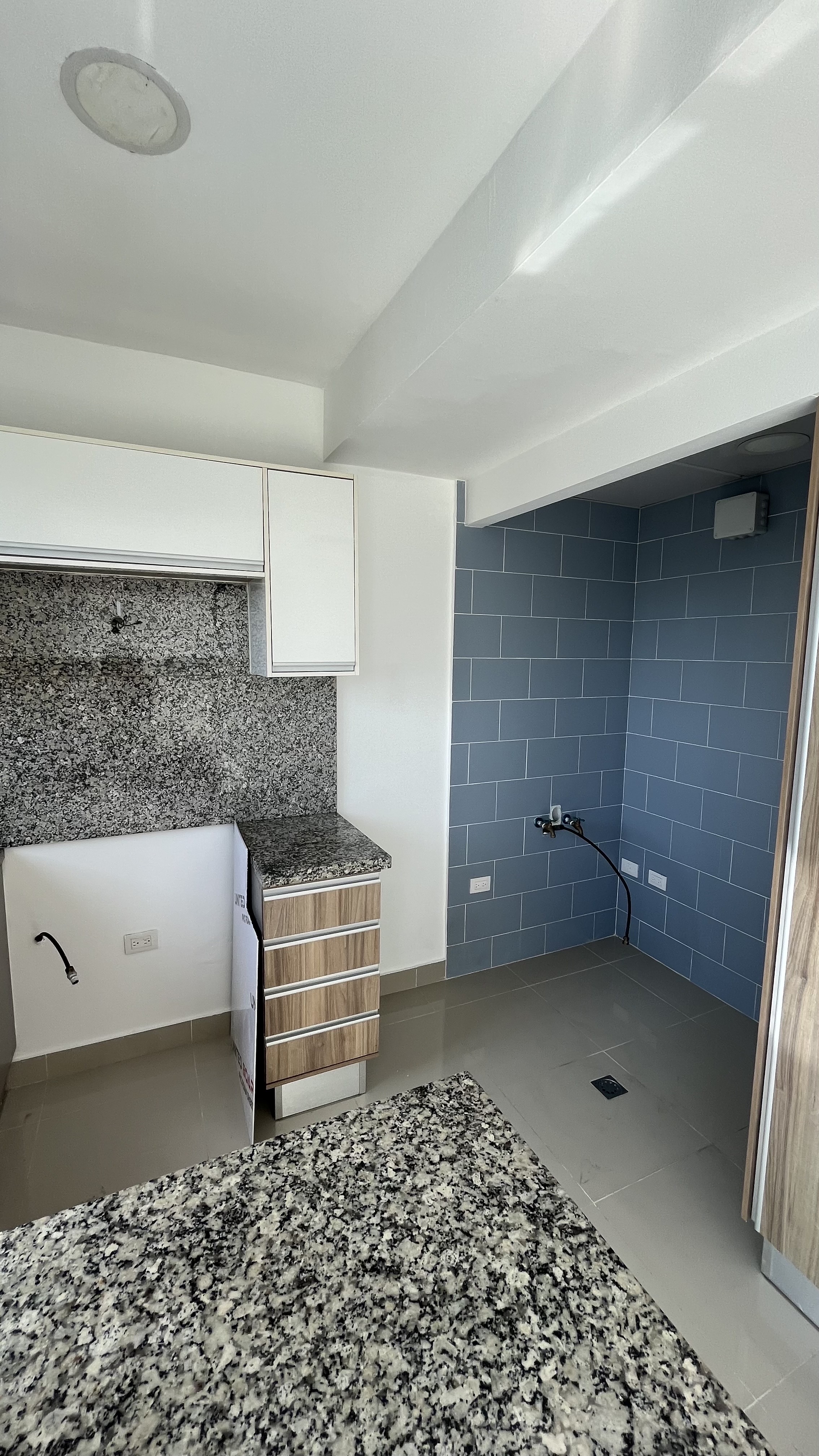 apartamentos - Apartamento en Urb. real de 1 habitación torre familiar  4
