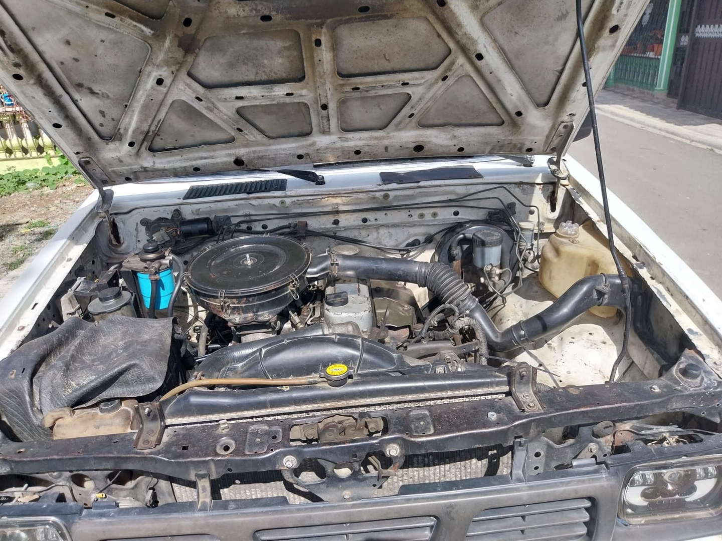 jeepetas y camionetas - Nissan D21 de Gasaoil . 2007 , Motor TD27  4