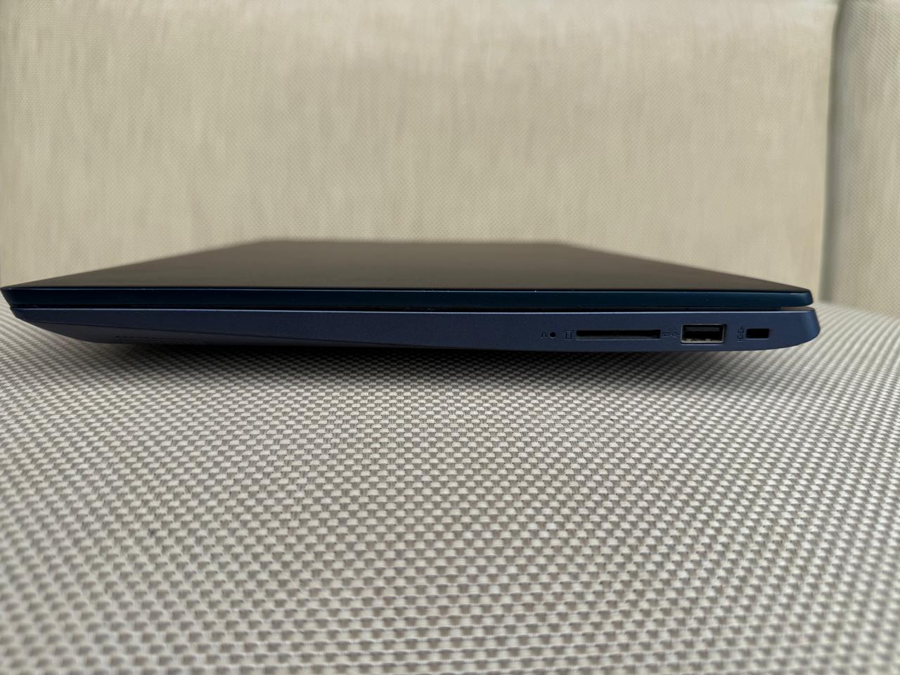 computadoras y laptops - Lenovo Ideapad 330S – Pantalla 15.6", Intel i3 2
