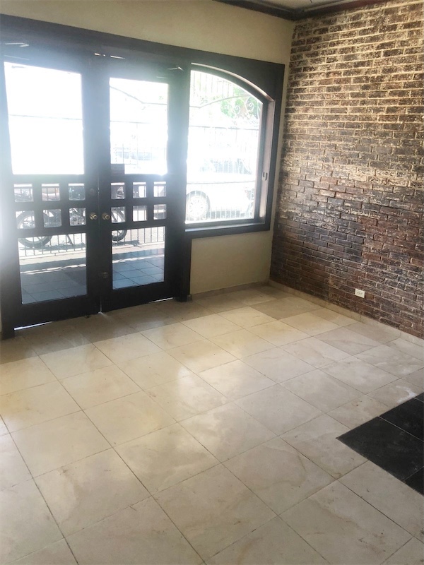oficinas y locales comerciales - Local venta de oportunidad 2