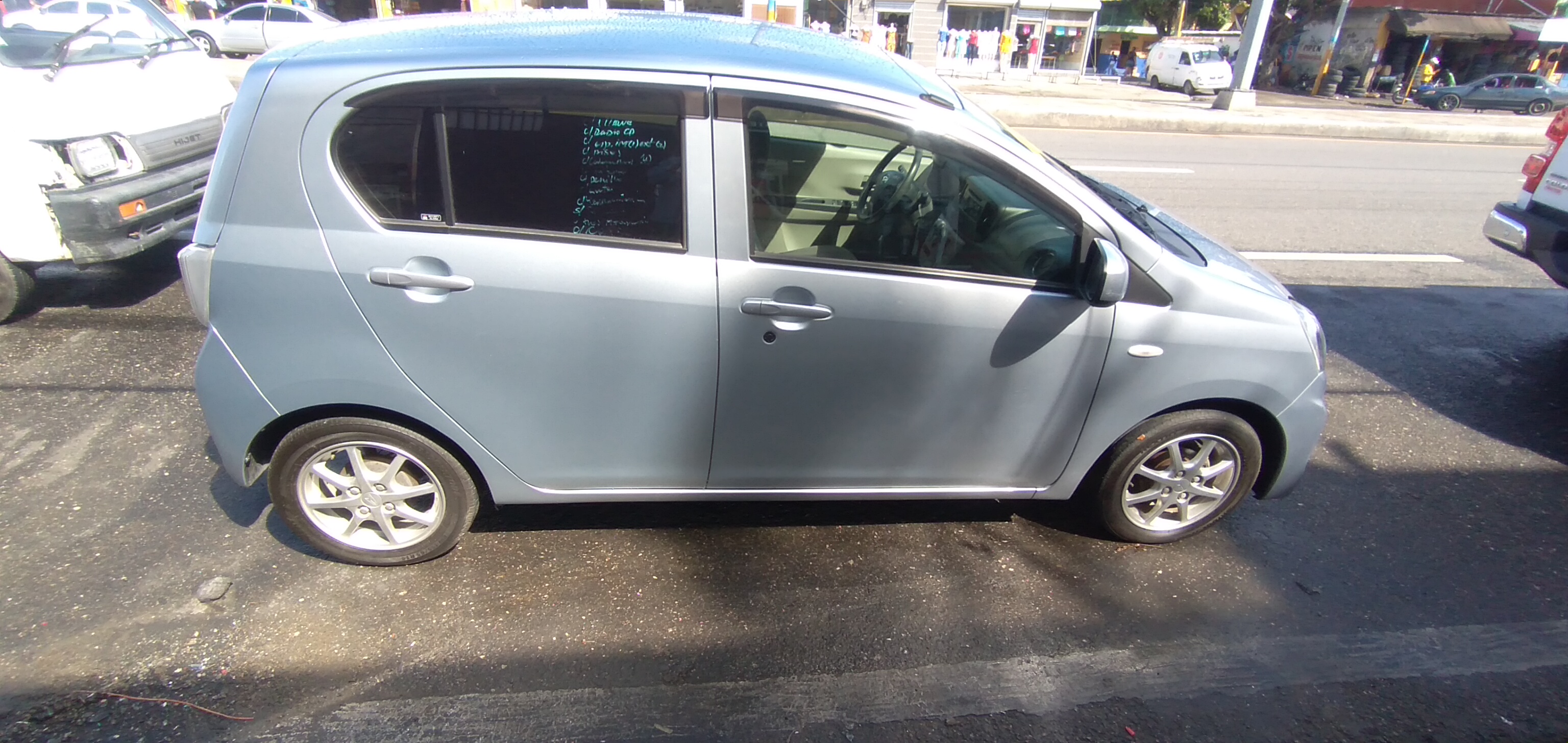 carros - RENTA DAIHATSU MIRA 2017 PARA UBER/DIDI 1