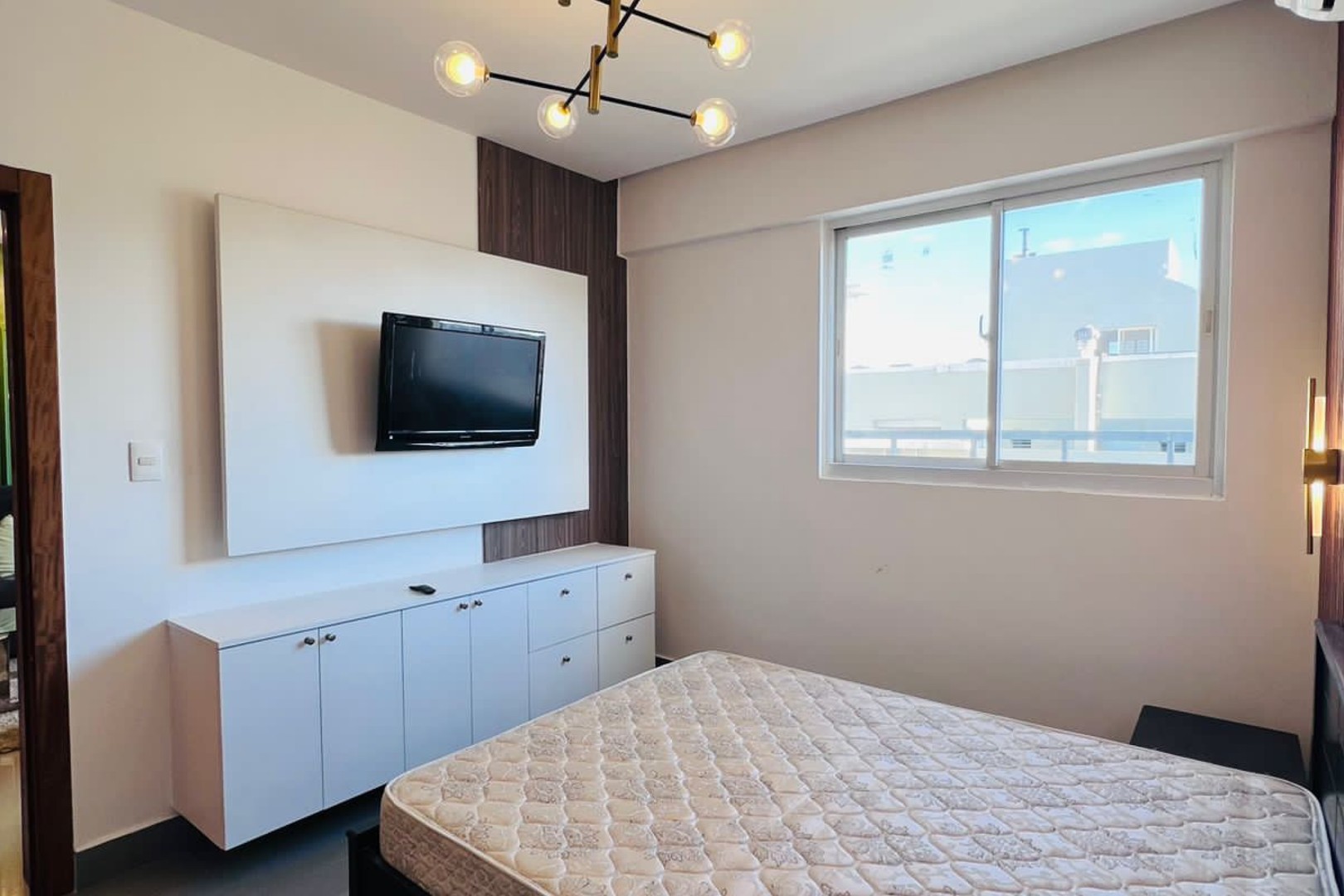 apartamentos - Apartamento En Alquiler En Evaristo Morales Amueblado De Una Habitación 6