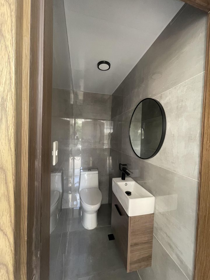 apartamentos - Apartamento en 2do nivel con terraza en Piantini  1