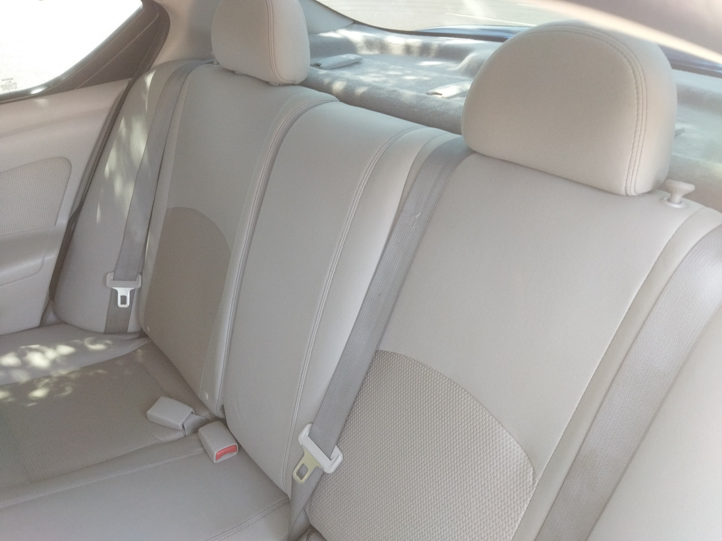 carros - Nissan versa azul 2015 400000 2