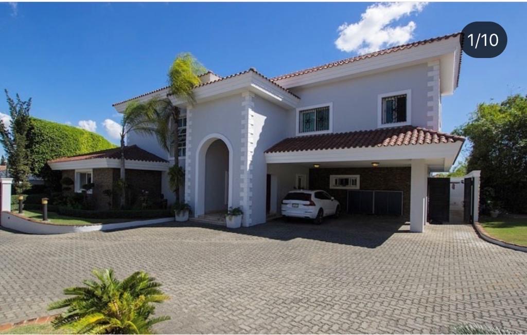 casas - venta de casa en Cuesta hermosa III con 1,537mts en el Distrito Nacional  0