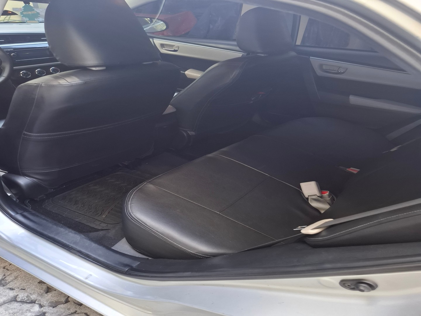 carros - Toyota Corolla Le 2015 1