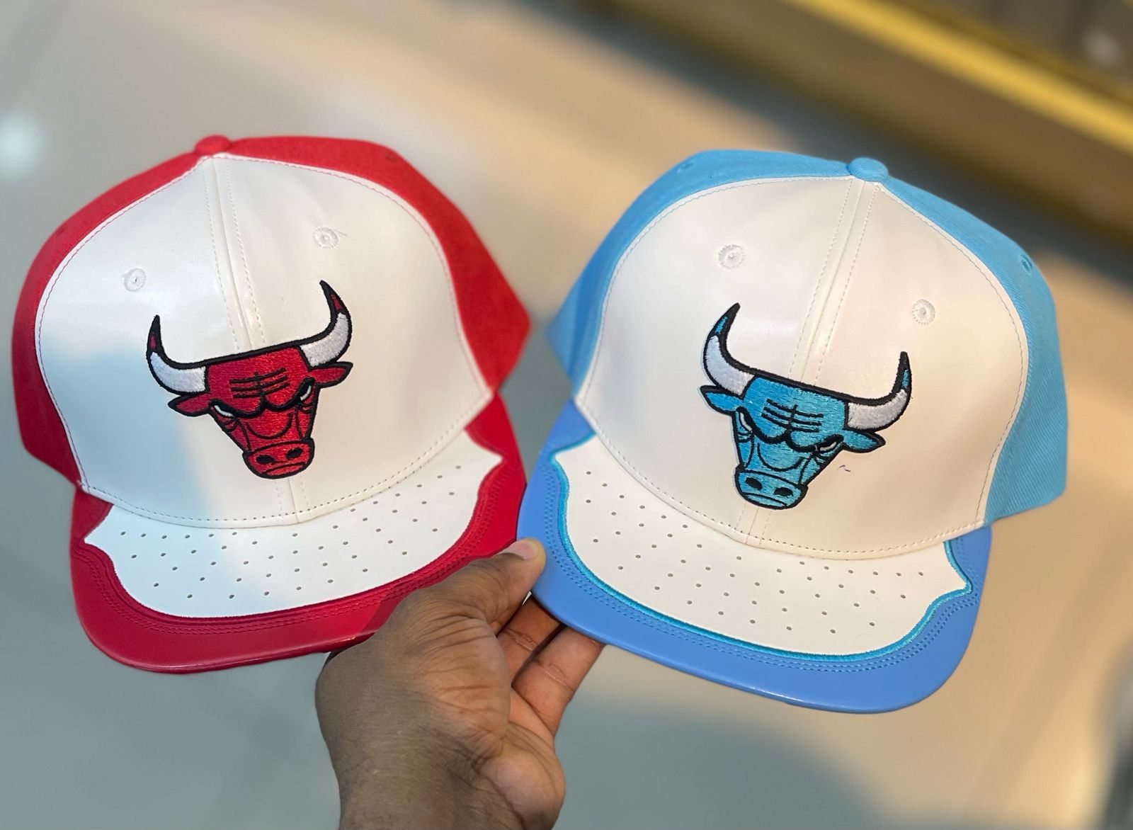 joyas, relojes y accesorios - Gorra de diferentes colores  2