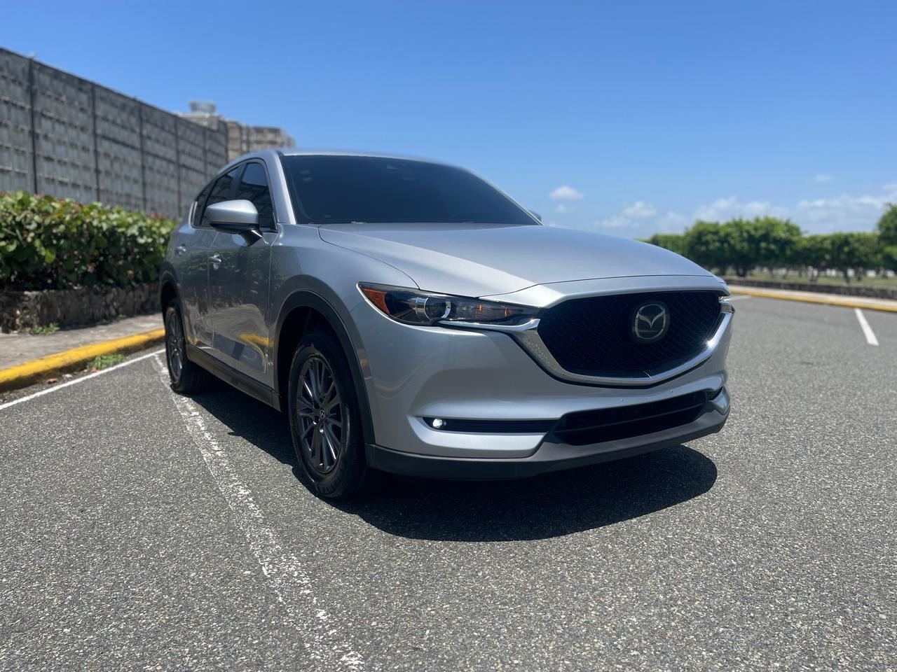jeepetas y camionetas - Vendo Mazda cx5 touring 2019 4