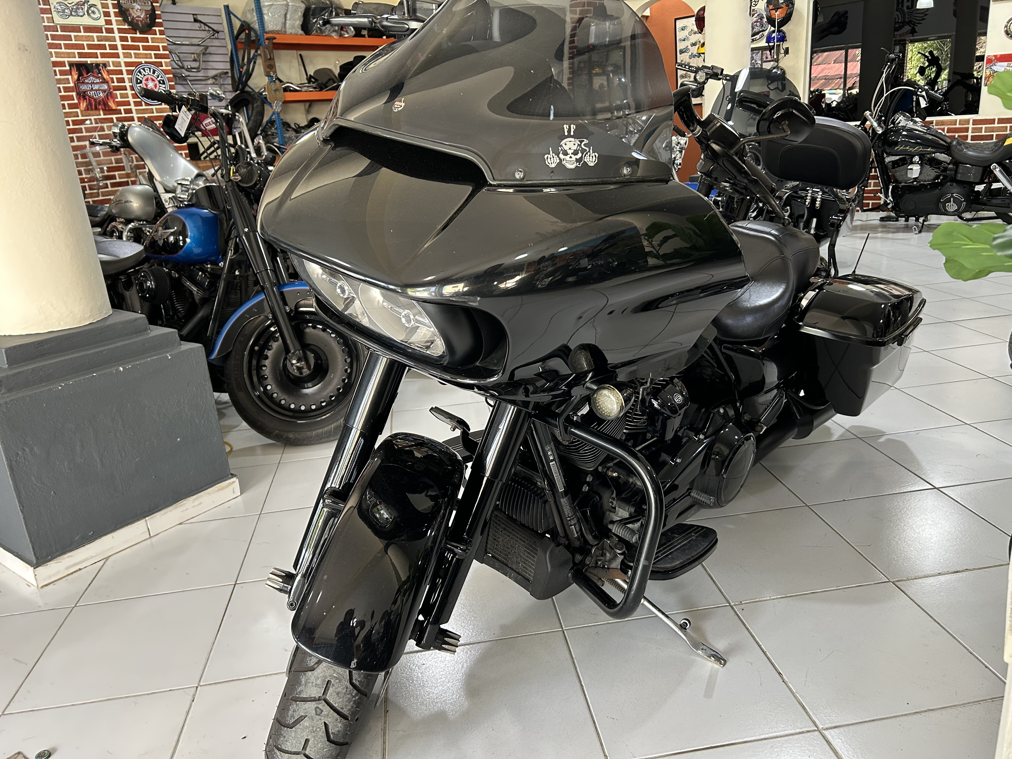 motores y pasolas - Harley Davidson Road Glide  6