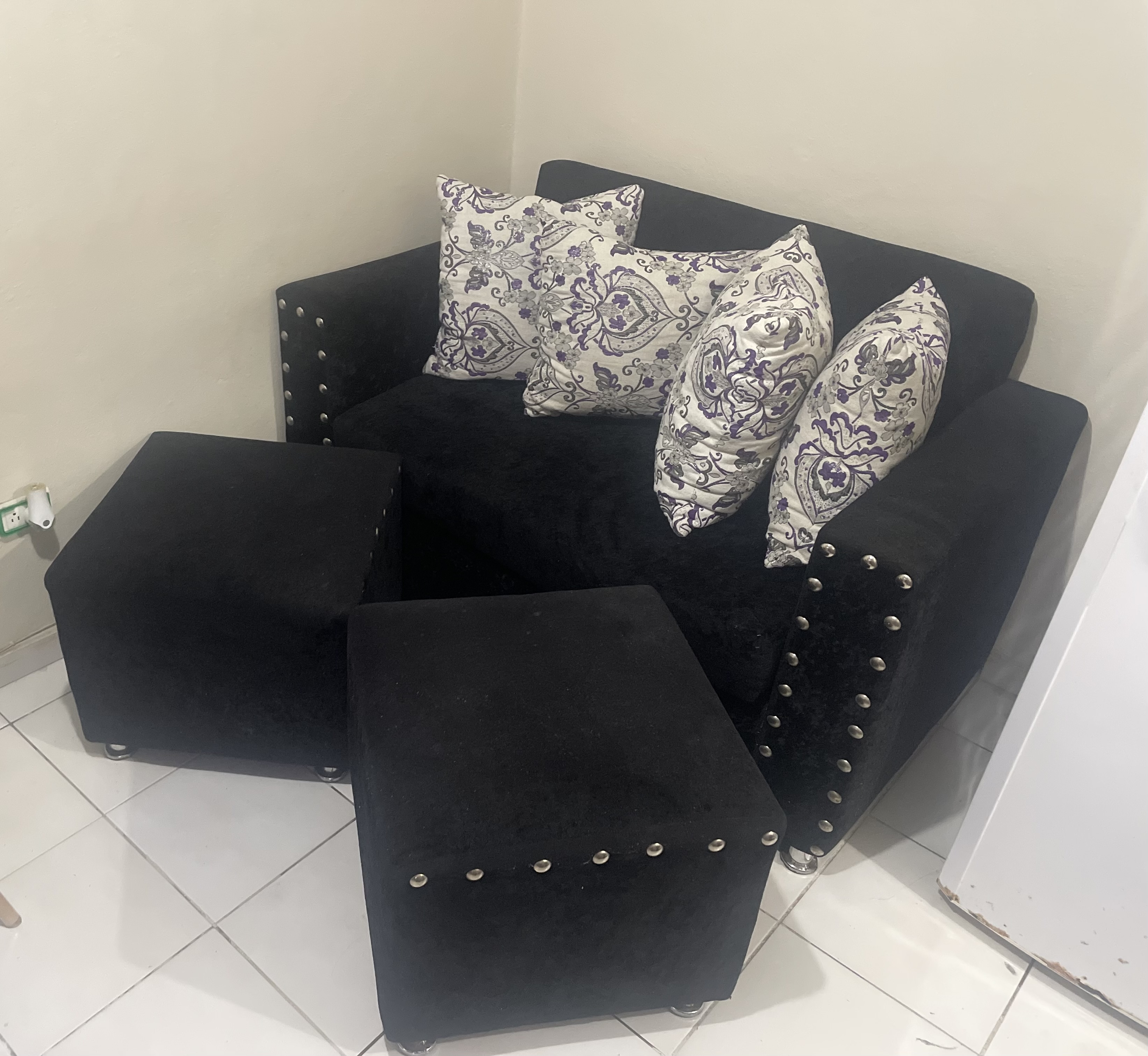 muebles y colchones - mueble  y comedor 4 sillas  1