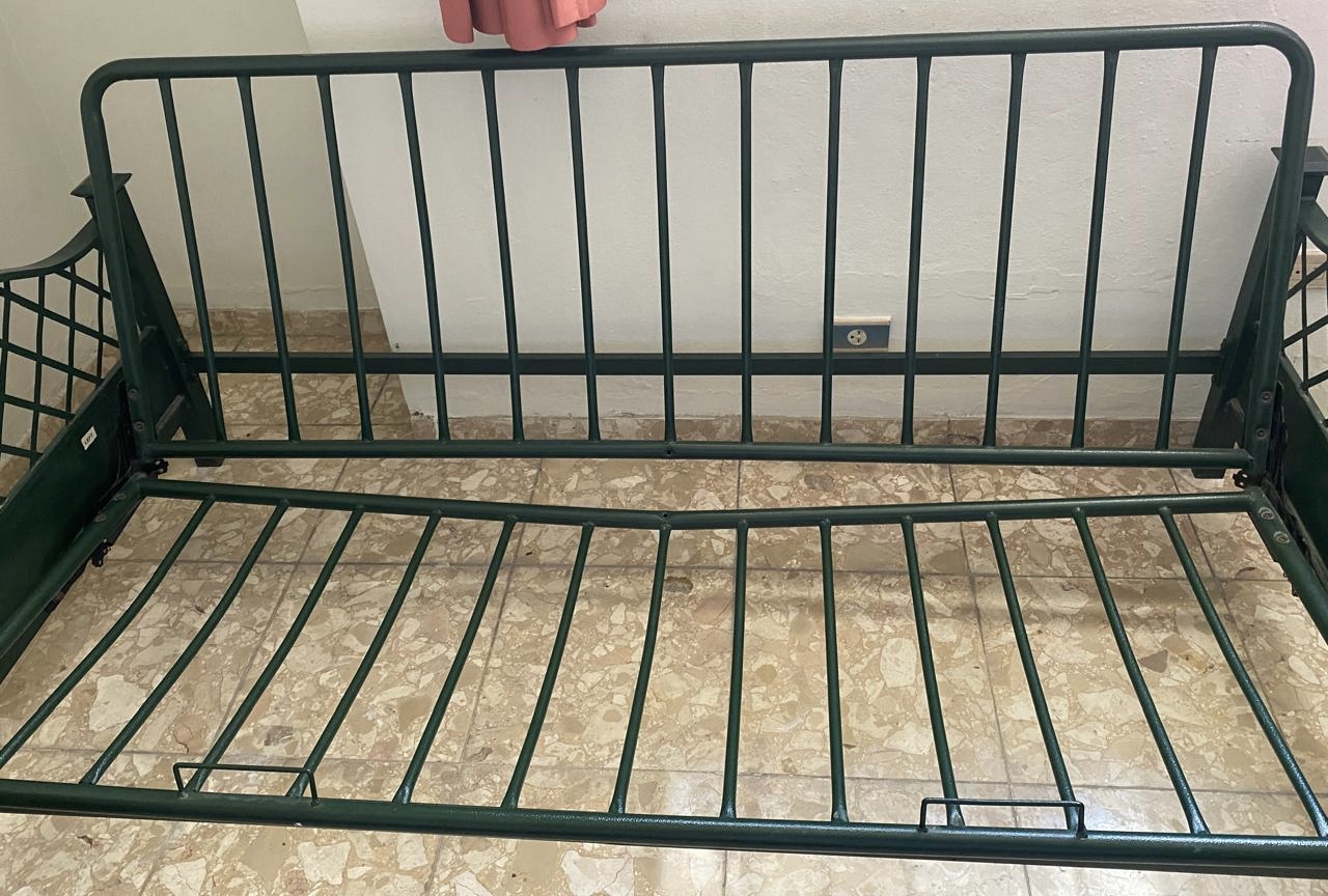 muebles y colchones - Sofá cama de hierro | Usado 0