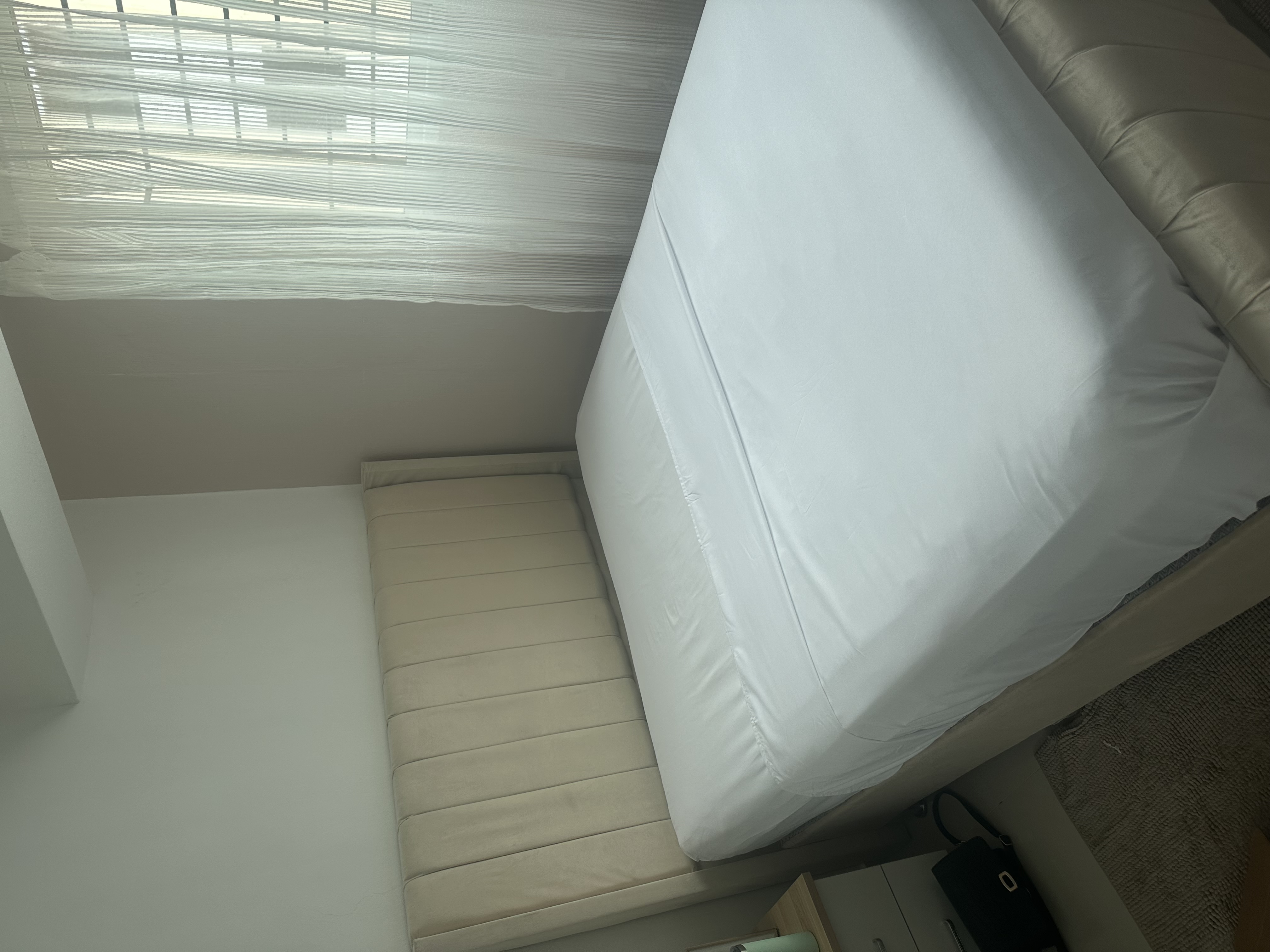 muebles y colchones - Bella Cama Full Crema + Colchon Doble Pillow Top  0