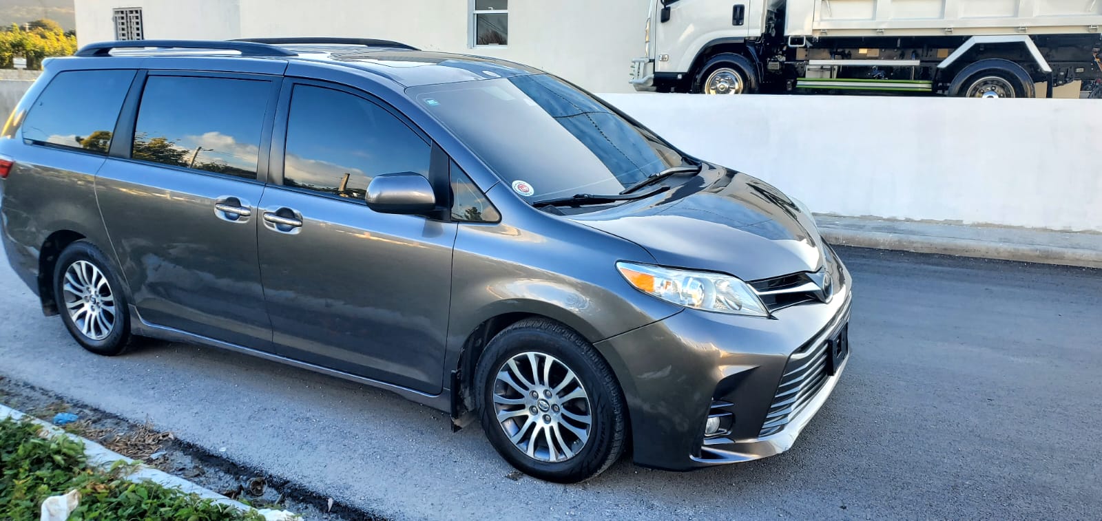 carros - Vendo toyota sienna 2018 XLE full 4