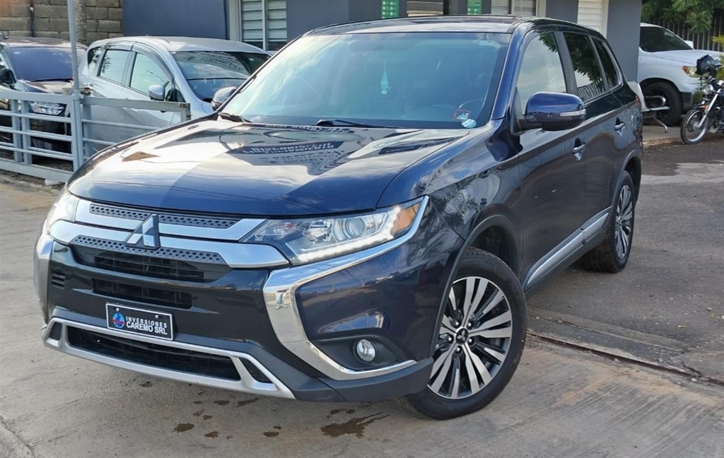 jeepetas y camionetas - mitsubishi outlander 2019 0