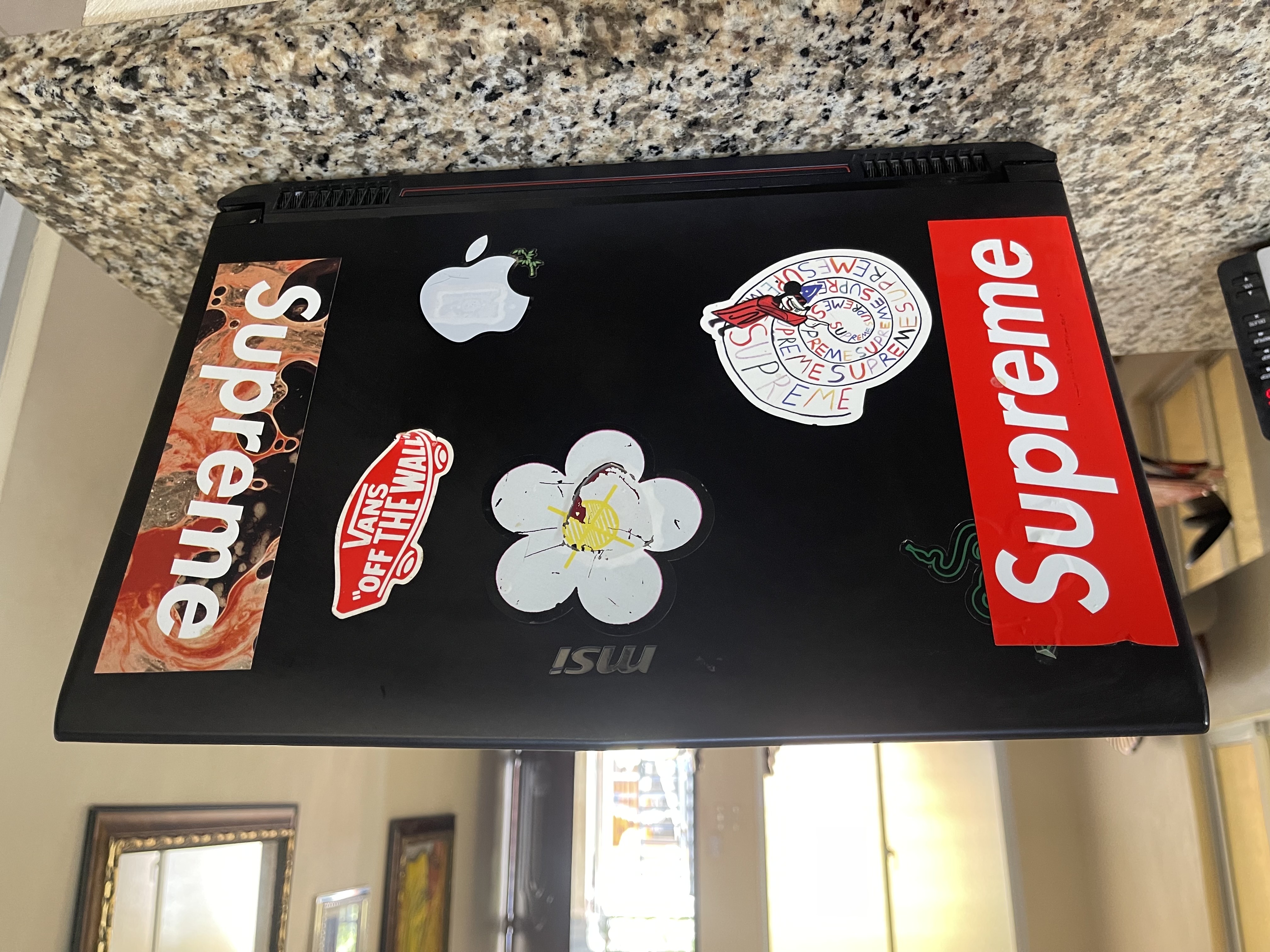 computadoras y laptops - laptop MSI 12gb ram importada🇺🇸🇺🇸🇺🇸 buen precio  4