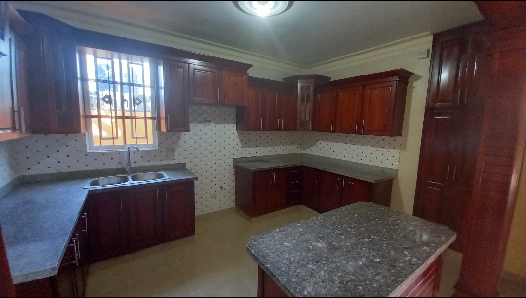 casas - CASA EN VENTA EN SANTIAGO DE LOS CABALLEROS POR LA ZONA DEL JARDÍN BOTÁNICO  3