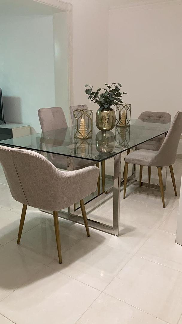 muebles y colchones - Comedor con tope de cristal y 6 sillas