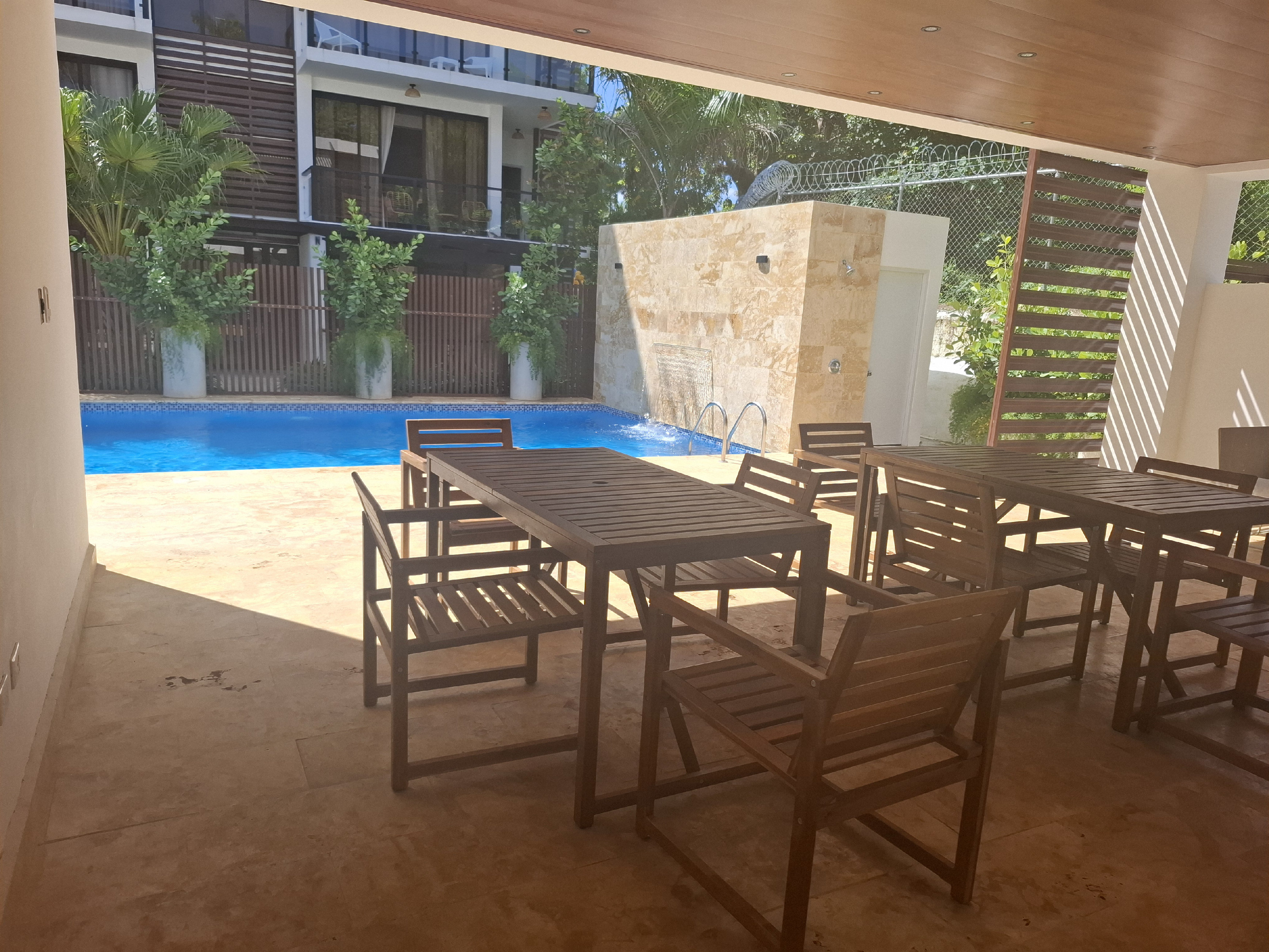 apartamentos - Acogedor apartamento nuevo tipo penthouse en el malecón con piscina  7
