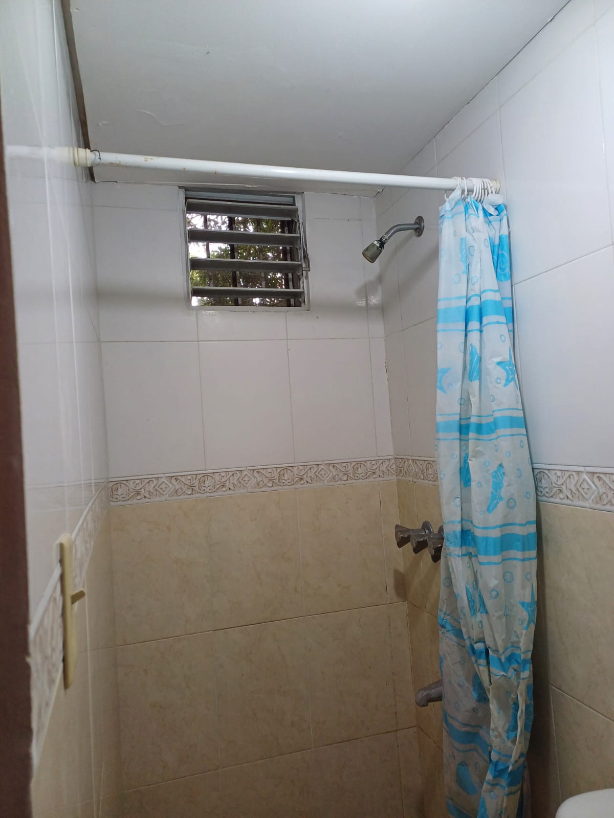habitaciones y viviendas compartidas - Alquiler habitacion El Josue de Herrera 2