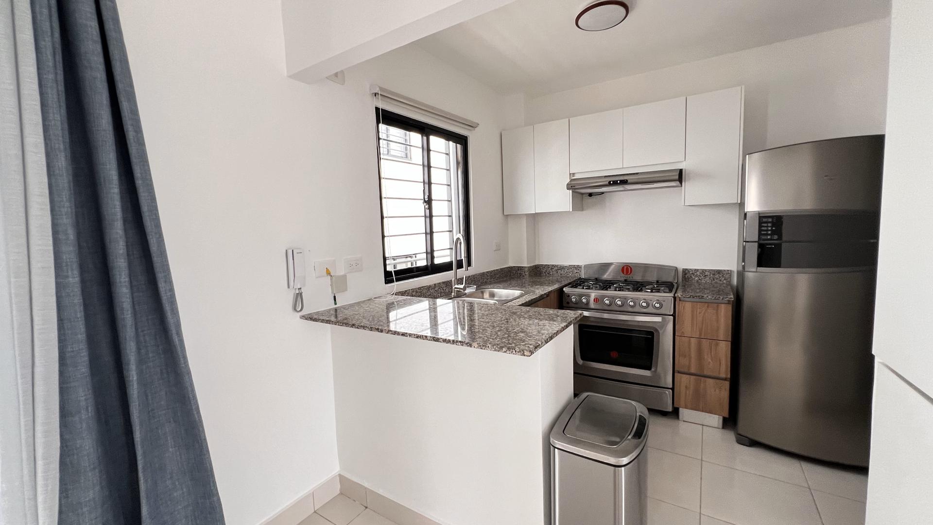 apartamentos - EN VENTA APARTAMENTO PRIMER NIVEL CON PATIO EN SANTIAGO 3