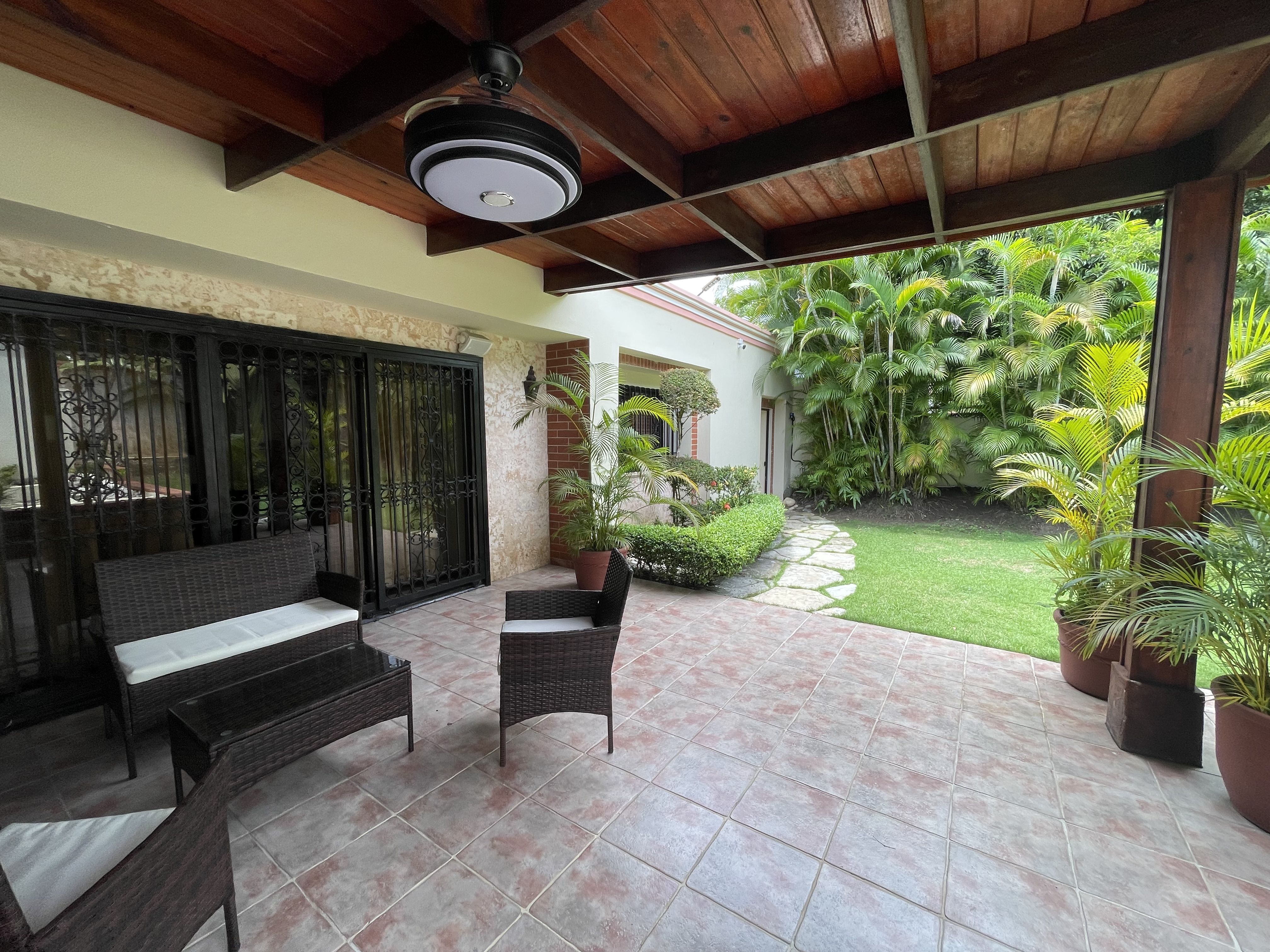 casas - Excelente casa en venta, Arroyo Hondo 7