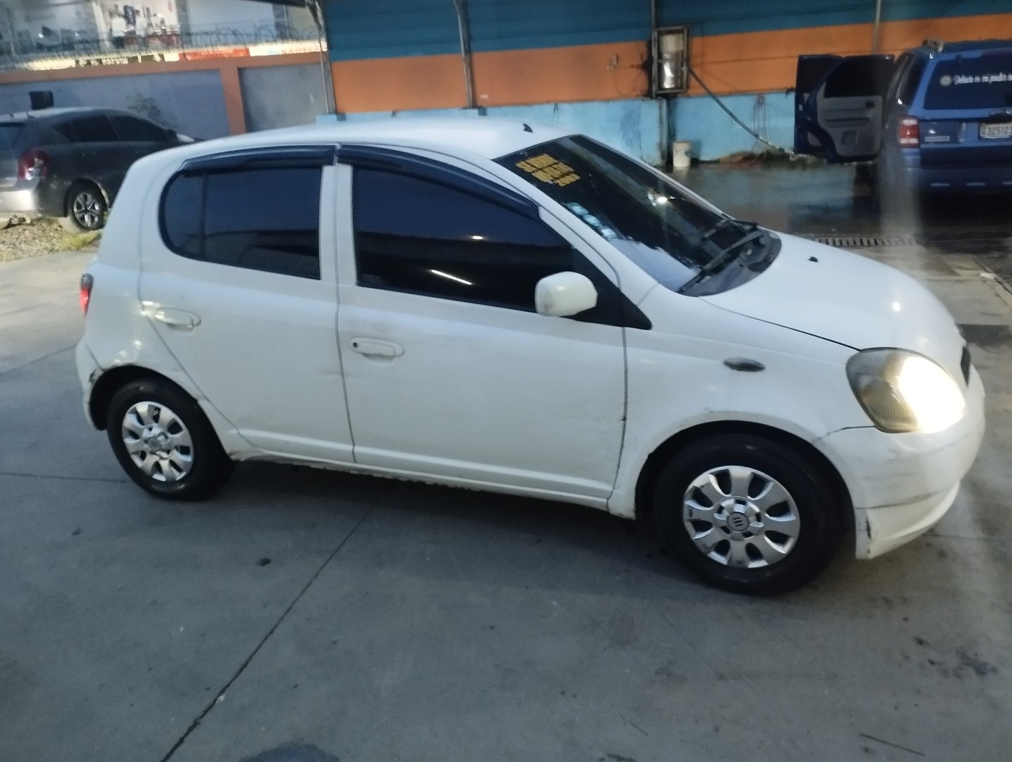 carros - Toyota vitz 2003 8