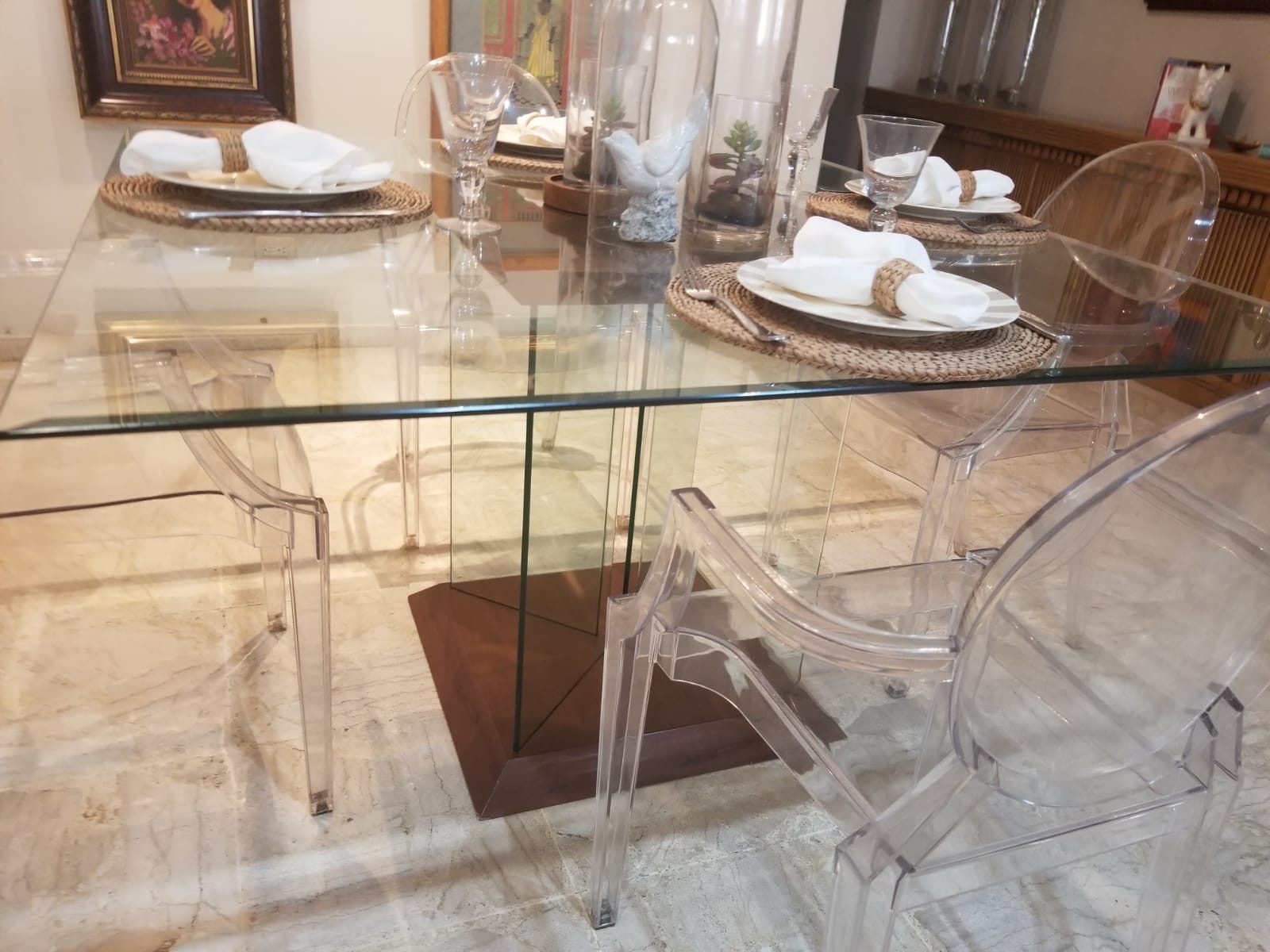 muebles y colchones - Mesa de comedor en Cristal con base de madera (8 a 10 puestos)  1