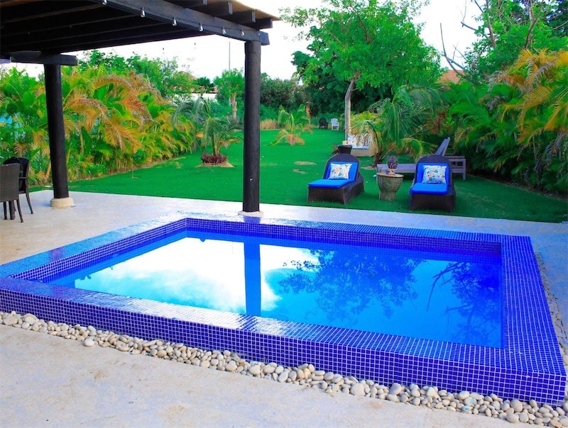 casas vacacionales y villas - Venta de Villa amueblada en cap Cana Green Village con 1500 mts zona turista  0