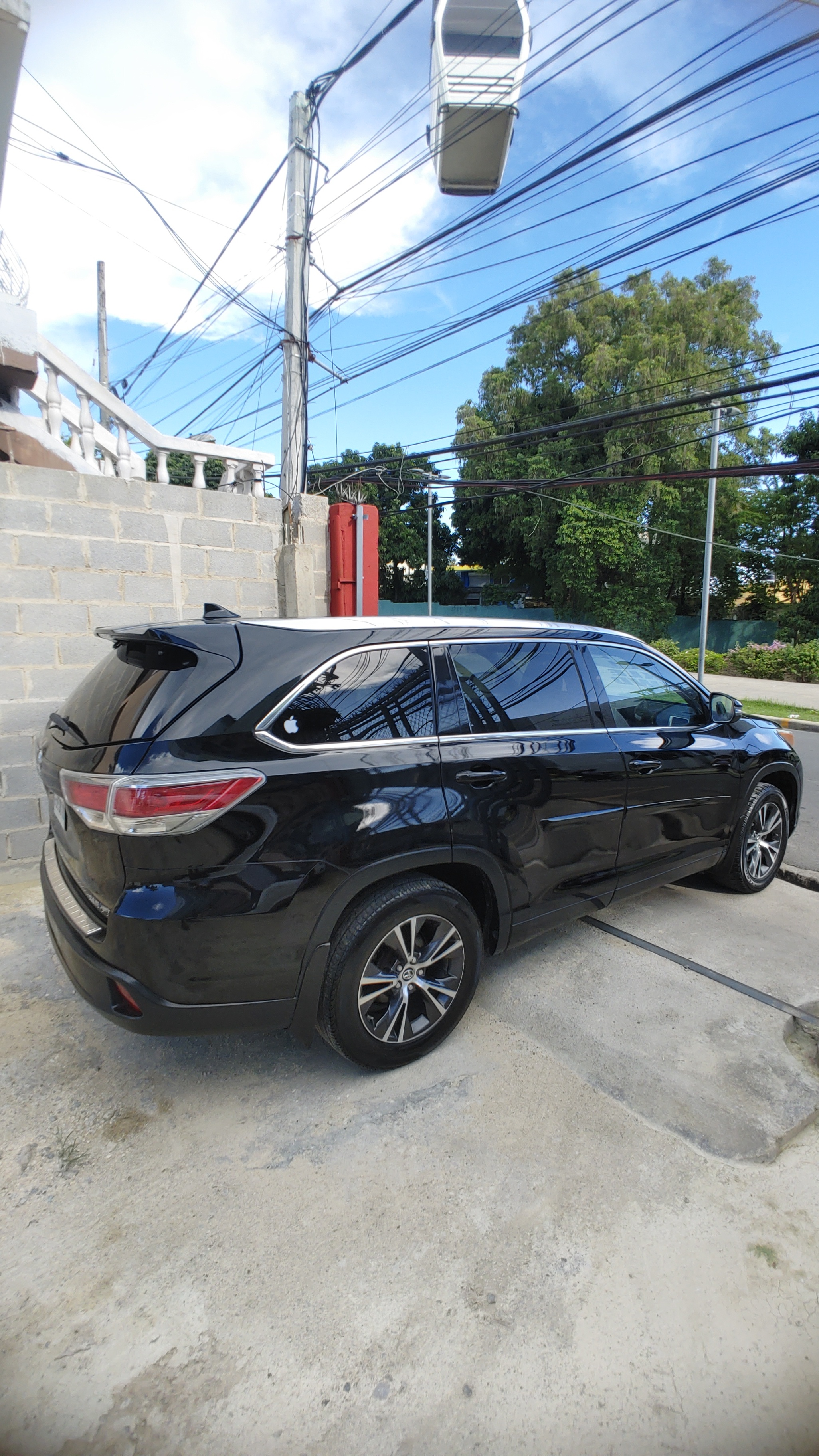 jeepetas y camionetas - Toyota highlander xle 4x4 2016 5
