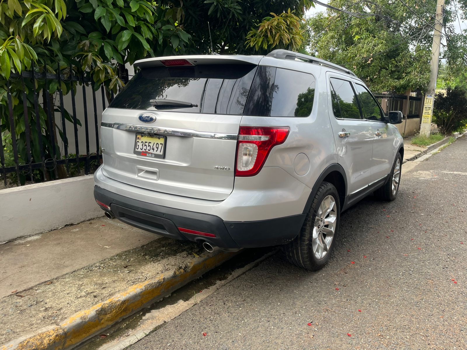 jeepetas y camionetas - Vendo Ford explorer XLT 2012  4x4 4