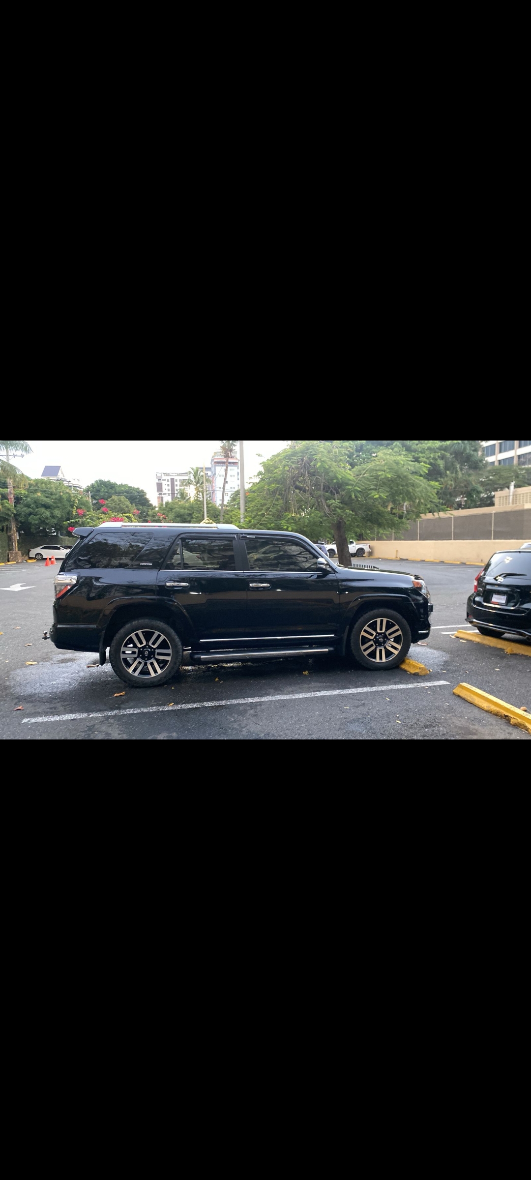 jeepetas y camionetas - Se vende Toyota Runner casi nueva 5