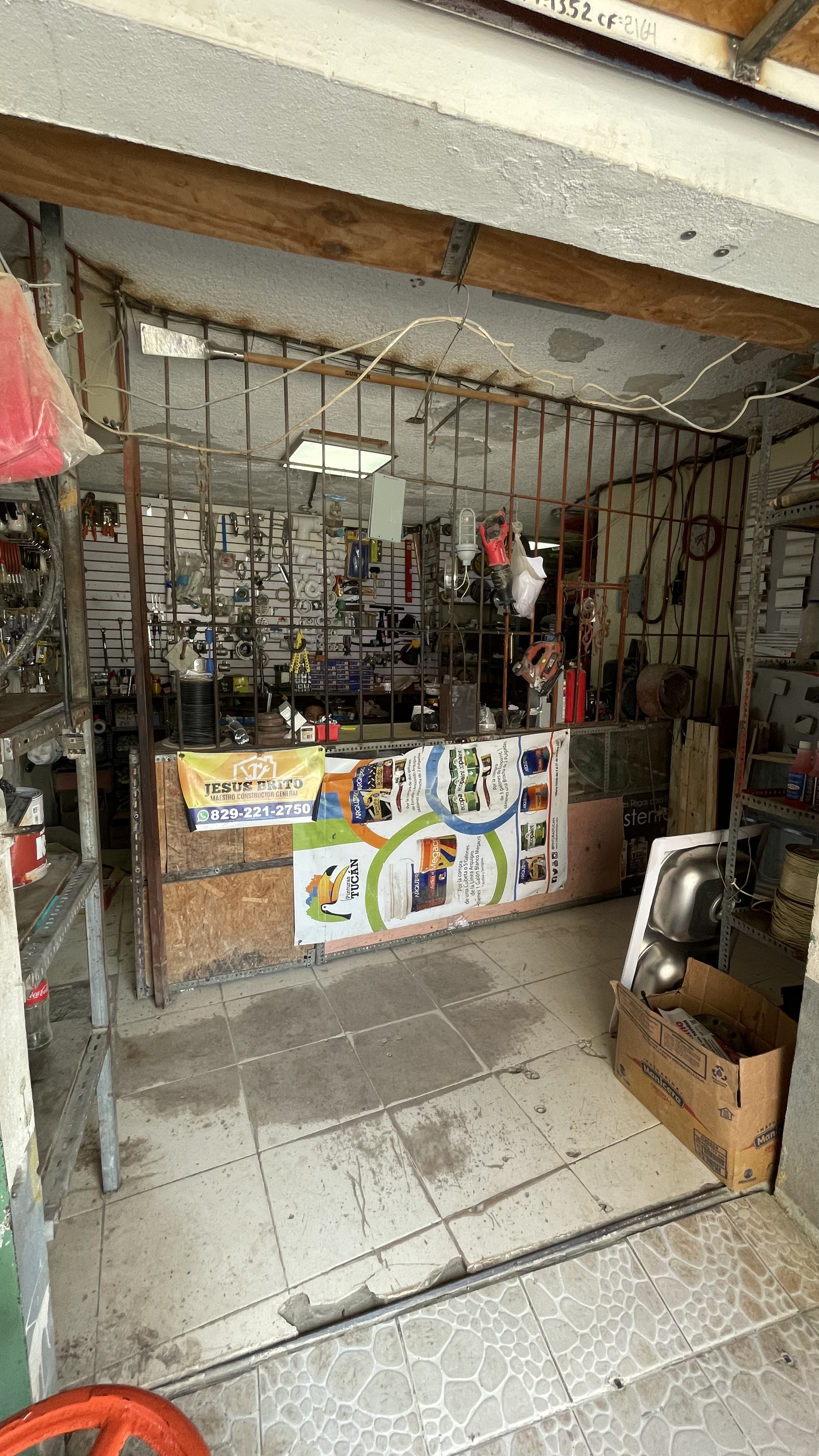oficinas y locales comerciales - Ferretería  1