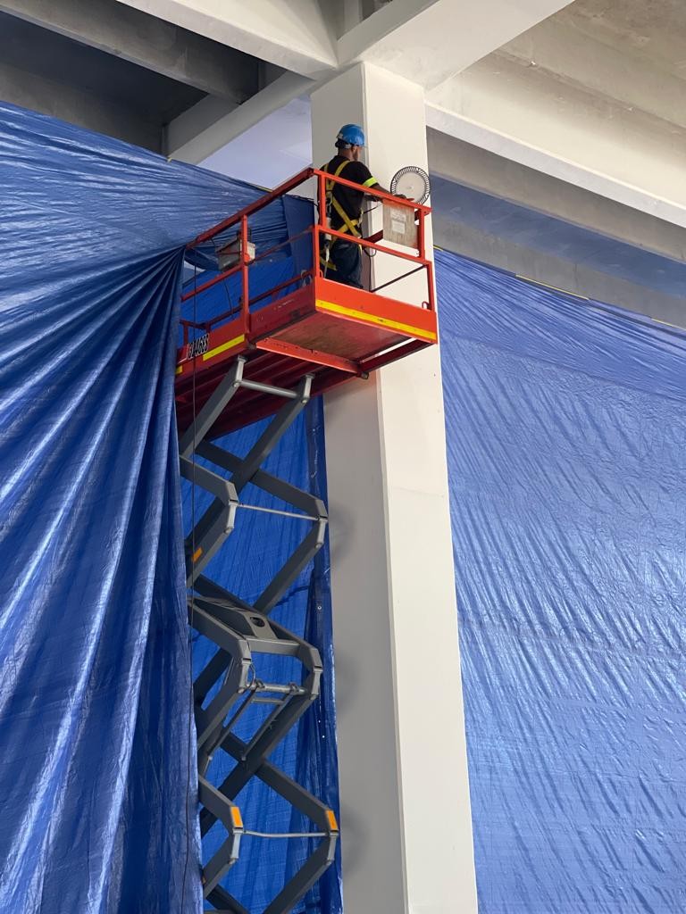 servicios profesionales - RENTA DE EQUIPOS INDUSTRIALES. - TIJERILLAS- MANLIFT - EQUIPOS PARA LA CONST.