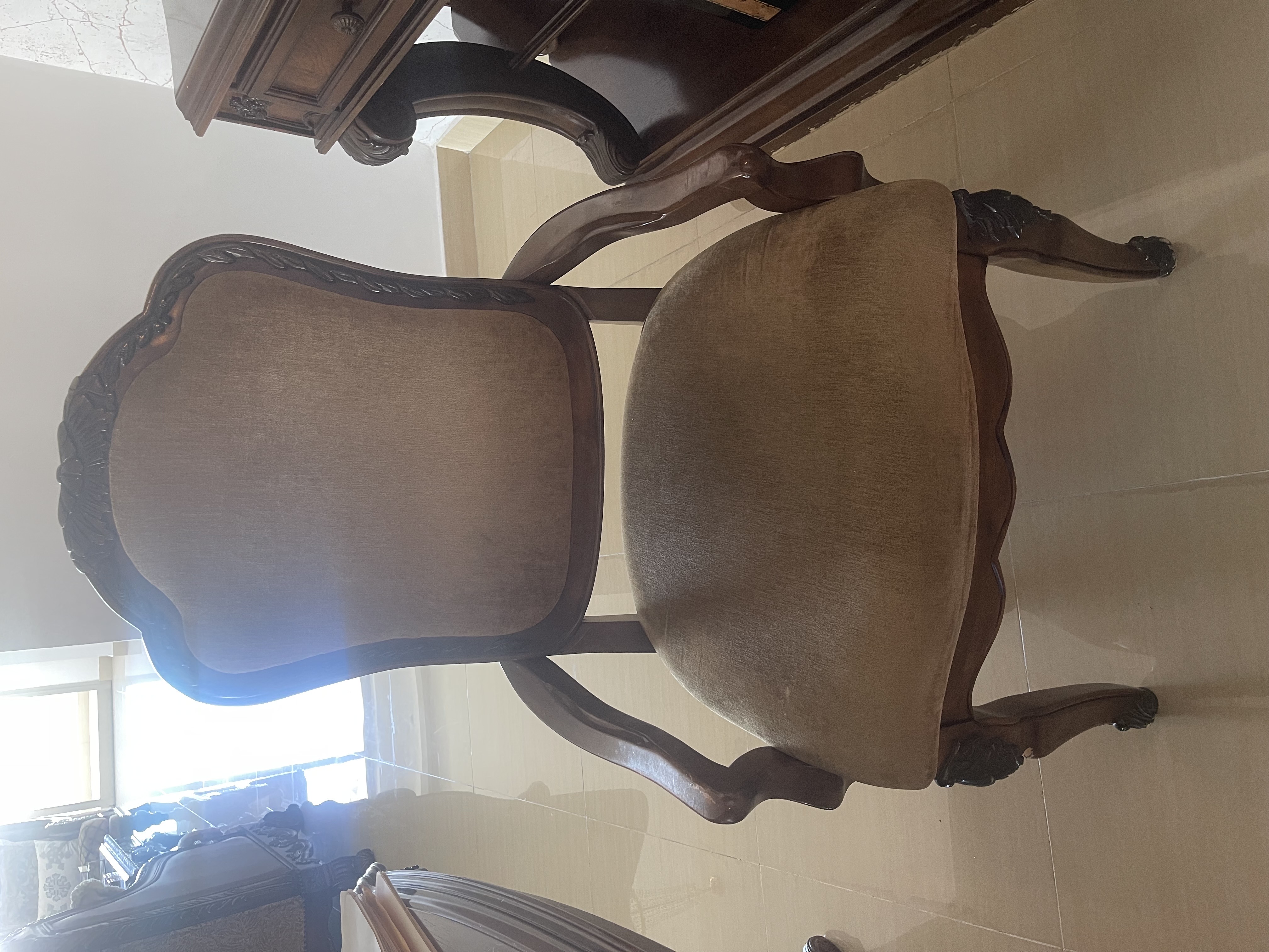 muebles y colchones - vendo 8  sillas  Ashely en excelentes condiciones  1