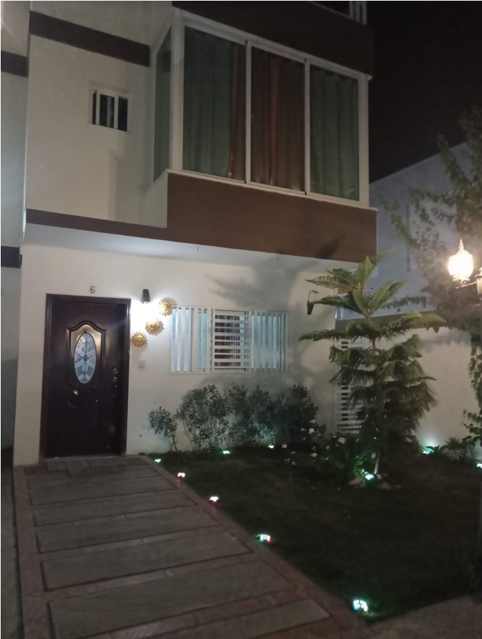 casas vacacionales y villas - VILLA RES. BUENA VISTA, BAVARO, OPORTUNIDAD 4