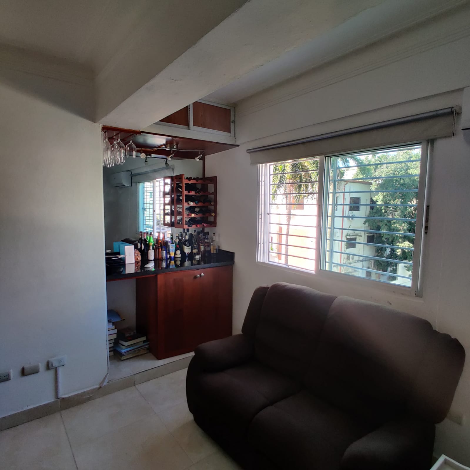 apartamentos - Apartamento viejo Arroyo Hondo, elevador,línea blanca.  6