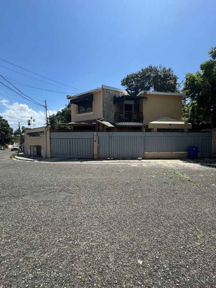 casas - Alquilo casa para fines comerciales en viejo arroy
