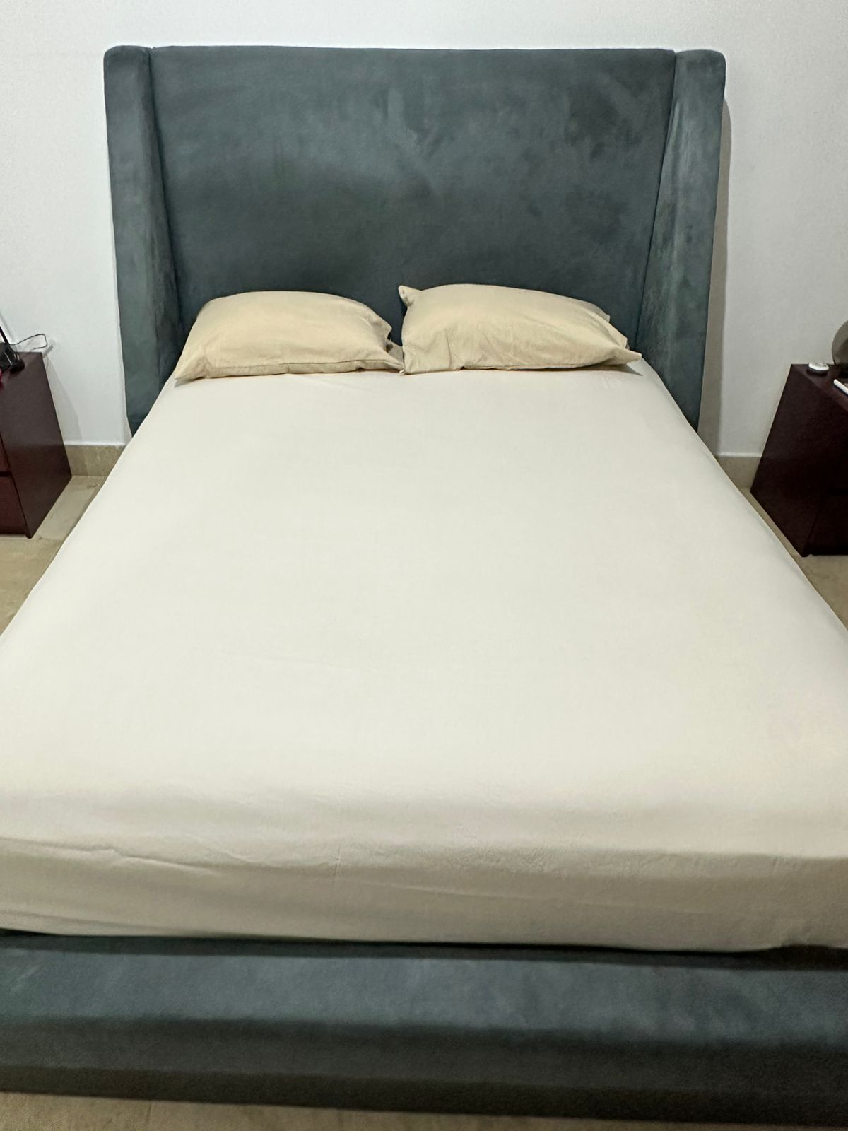 muebles y colchones - Cama (solo base) Queen – Excelente Estado (NUEVO) 3