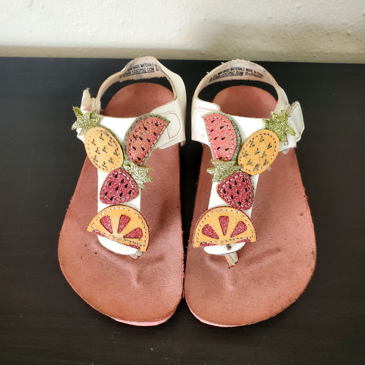ropa y zapatos - Sandalia zapato niña. Size # 9. (Usado) 2