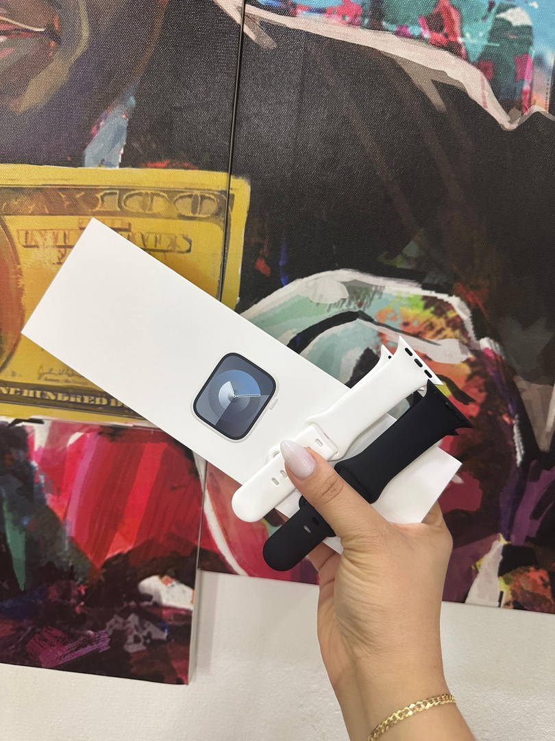 otros electronicos - APPLE WATCH SERIE 9 41MM SELLADO CON CORREA GENERICA