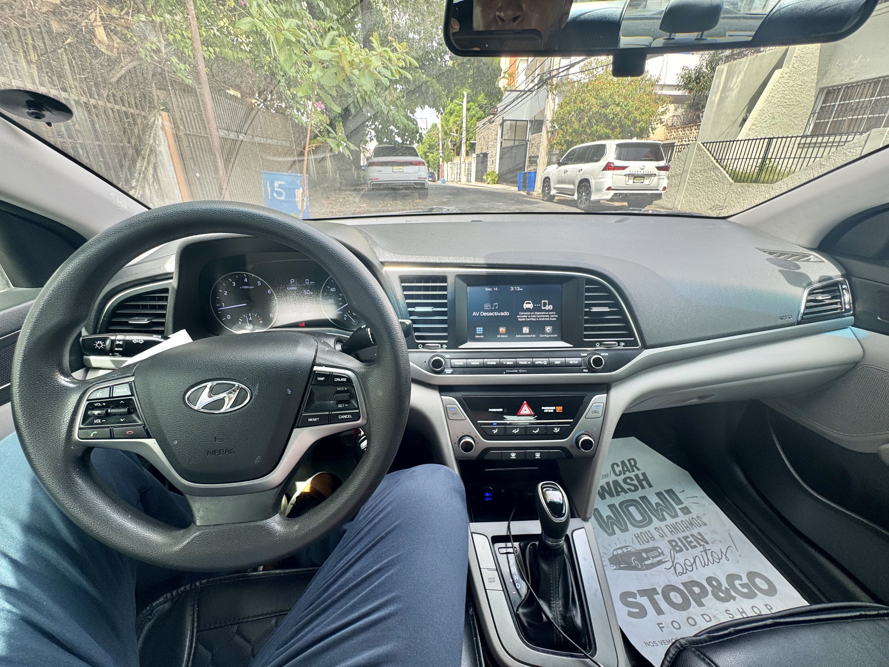 carros - Vendo Hyundai Elantra 2017, motor 2.0, Americano, Excelentes condiciones!  6
