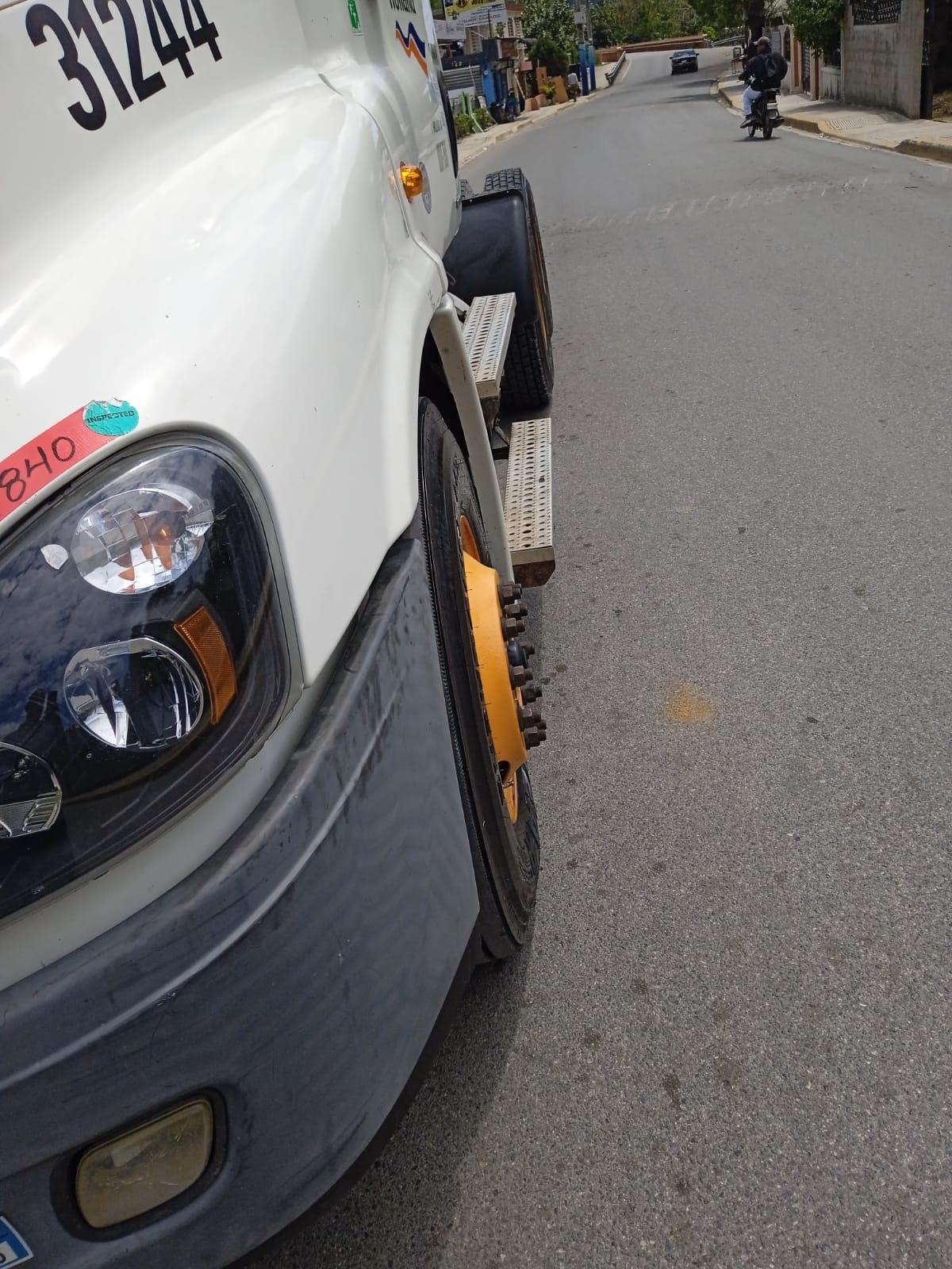 camiones y vehiculos pesados - Camión FREIGHTLINER CASCADIA 2012 2