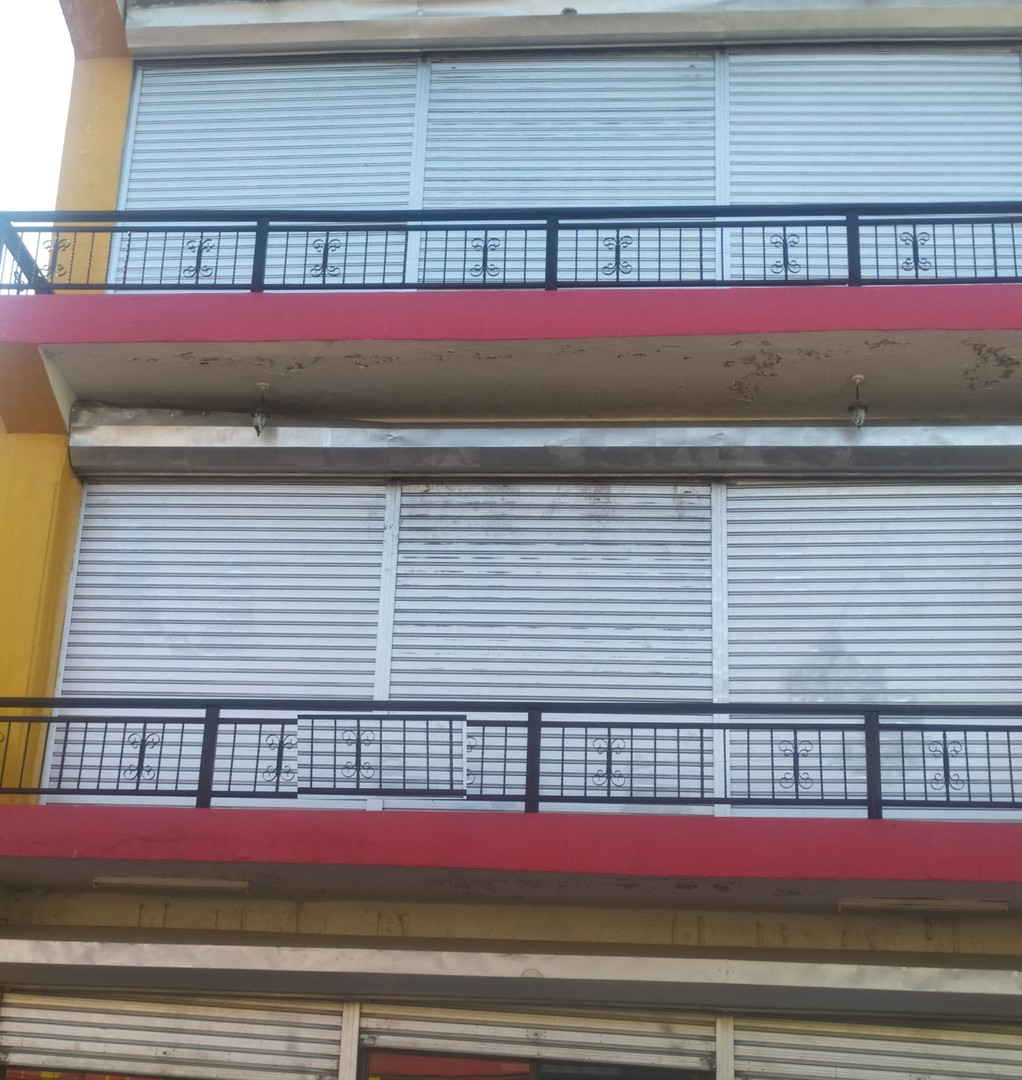 oficinas y locales comerciales - Edificio en Alquiler en el Barrio Chino Consta de 3 niveles  0