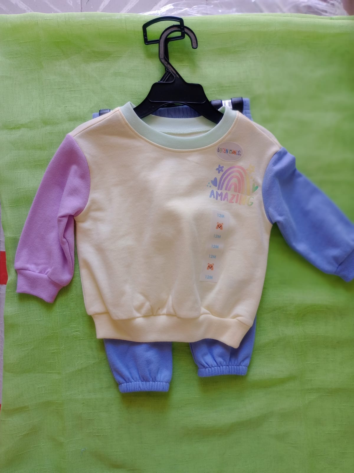 ropa y zapatos - Caja de ropa de niños 6