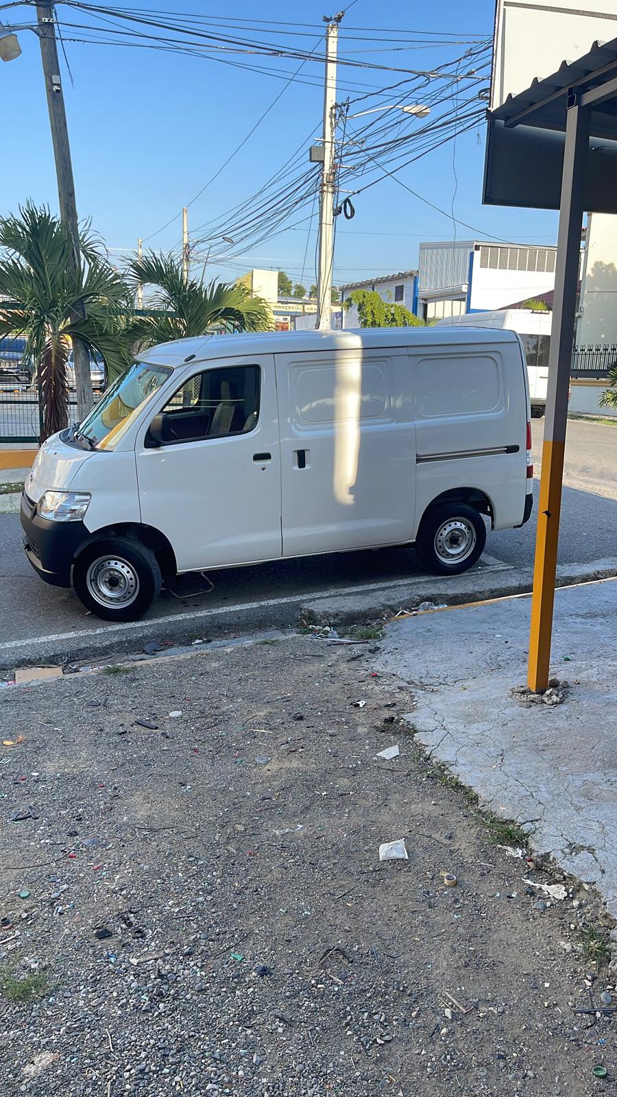 jeepetas y camionetas - TOYOTA LITE ACE 2023-GARANTIA EN LA DELTA 28000 KM 3