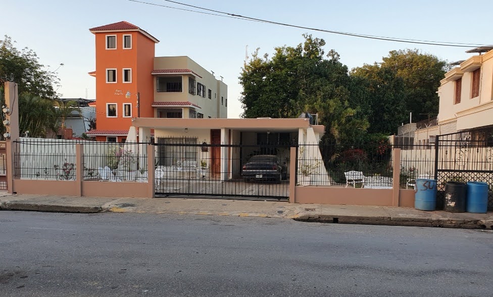 solares y terrenos - Casa de oportunidad en Mao, Valverde 1