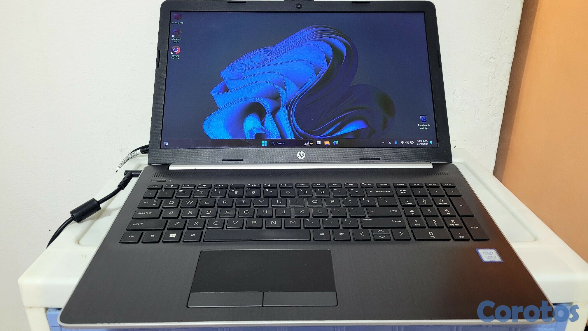 computadoras y laptops - Laptop hp 17 Pulg Core i7 1.99ghz  8va Gen Ram 16gb ddr4 Disco 1tb Solido  1