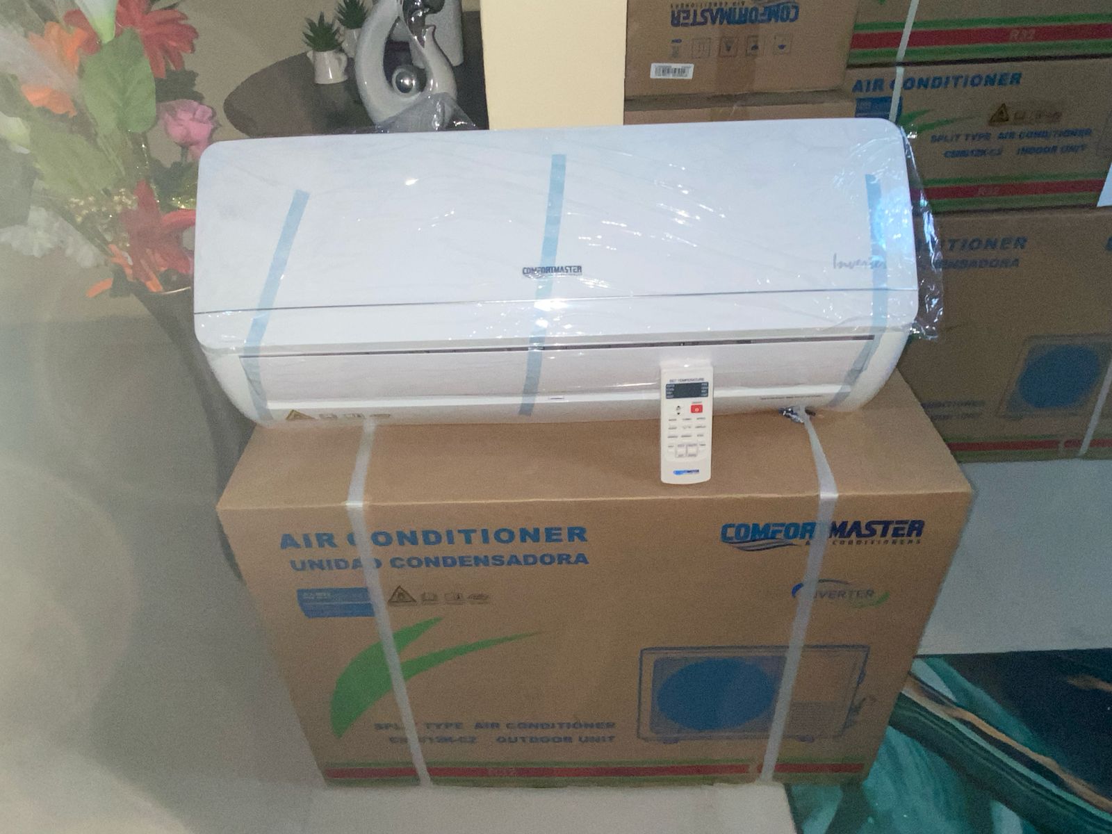 aires acondicionados y abanicos - Aire acondicionado Confort Master 12mil Btu inver. 0