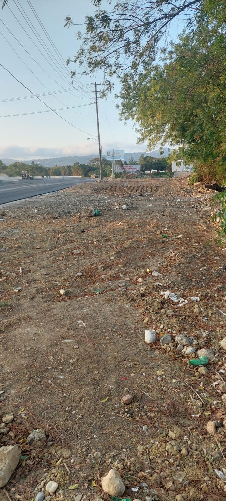 solares y terrenos - Terreno con 1,630 Mts2 en Av. Circunvalacion Norte 3