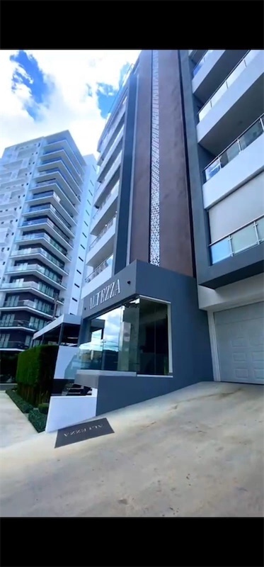 apartamentos - En venta Lujoso y moderno Apartamento en La Trinitaria  0